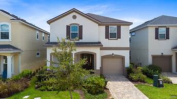 Incredible Resort 4 bed Pool Spa Home