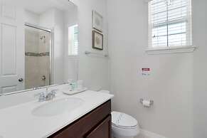 Incredible Resort 4 bed Pool Spa Home