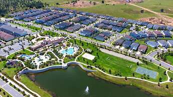 Incredible Resort 4 bed Pool Spa Home