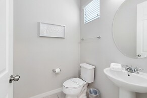 Incredible Resort 4 bed Pool Spa Home