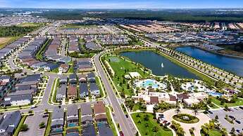 Incredible Resort 4 bed Pool Spa Home