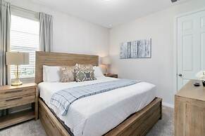 Incredible Resort 4 bed Pool Spa Home