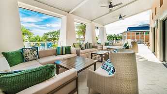 Luxury 6 Bed Villa With Pool Spa in Solara Resort