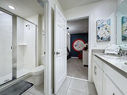 Luxury 6 Bed Villa With Pool Spa in Solara Resort