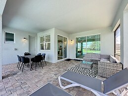 Luxury 6 Bed Villa With Pool Spa in Solara Resort