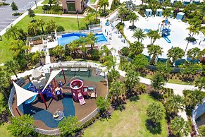 Luxury 6 Bed Villa With Pool Spa in Solara Resort