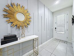 Luxury 6 Bed Villa With Pool Spa in Solara Resort