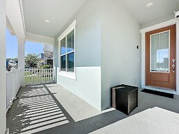 Luxury 6 Bed Villa With Pool Spa in Solara Resort