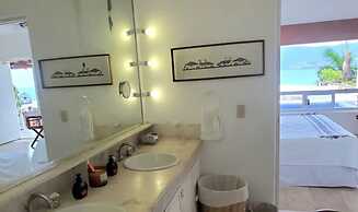 Villa Frente al Mar con Hermosas Vistas