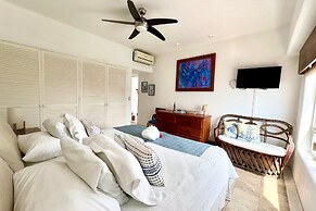 Villa Frente al Mar con Hermosas Vistas