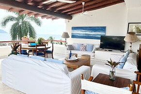 Villa Frente al Mar con Hermosas Vistas