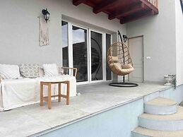 Cosy and Spacious 2 Bedroom House