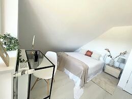 Cosy and Spacious 2 Bedroom House