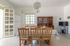 4033 Villetta Stefy by Barbarhouse