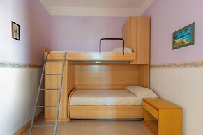 4033 Villetta Stefy by Barbarhouse