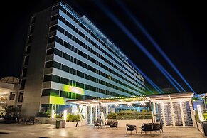 Eurobuilding Tama San Cristobal