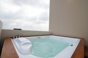 Giada Towers by The Spot Rentals