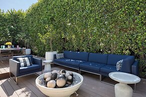 Stone Lagoon by Avantstay Steps to the Beach + Backyard Oasis!