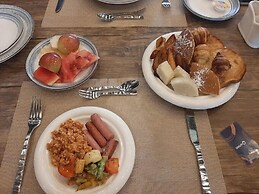 Wavecrest Beach Hotel & Resort