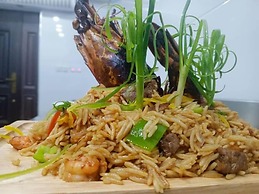 Wavecrest Beach Hotel & Resort