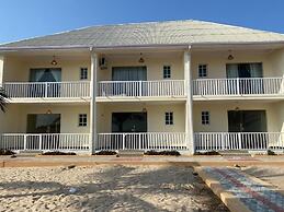 Wavecrest Beach Hotel & Resort