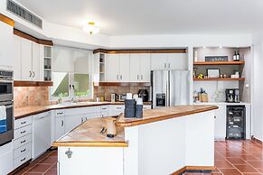 Paradise Villas & Vacations