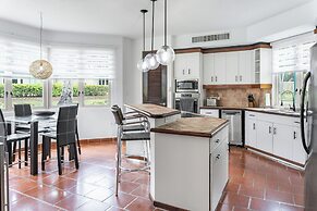 Paradise Villas & Vacations