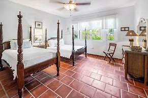 Paradise Villas & Vacations