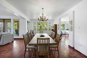 Paradise Villas & Vacations