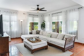 Paradise Villas & Vacations