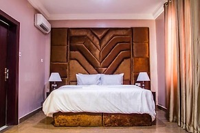 DeGrosvenor Hotel and Suites Lagos