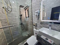 DeGrosvenor Hotel and Suites Lagos
