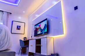 Montcrest Hotel & Lounge