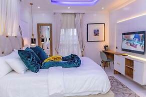 Montcrest Hotel & Lounge