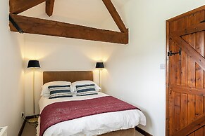 Glyme Flat Peaceful Country Retreat