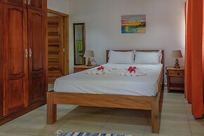 Yvon's Tropical Villa