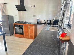 Yvon's Tropical Villa