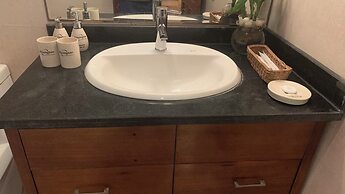 Luxe Paradise Residence 74KT