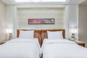 YUN-RAY AMBASSADOR HOTEL
