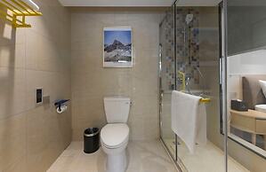 YUN-RAY AMBASSADOR HOTEL