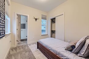 Off The Hook Austin + Chic 2Br Retreat + Firepit