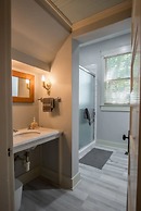 Sophistication Charm In The Heart Of Cooper Young