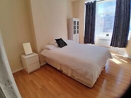 Blackpool - 1-bed Apartment - Sleeps 3 - Pets Allowed Smoking There is