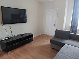 Blackpool - 1-bed Apartment - Sleeps 3 - Pets Allowed Smoking There is