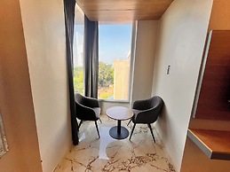 The Grand Oasis Hotel & Resort