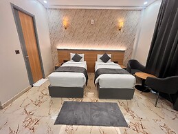 The Grand Oasis Hotel & Resort