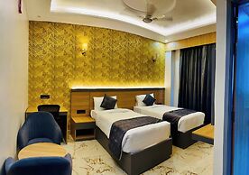 The Grand Oasis Hotel & Resort