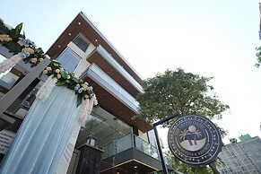 The Grand Oasis Hotel & Resort