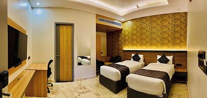 The Grand Oasis Hotel & Resort