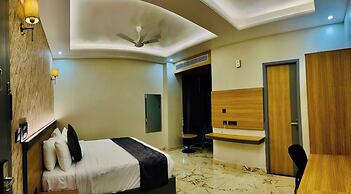 The Grand Oasis Hotel & Resort